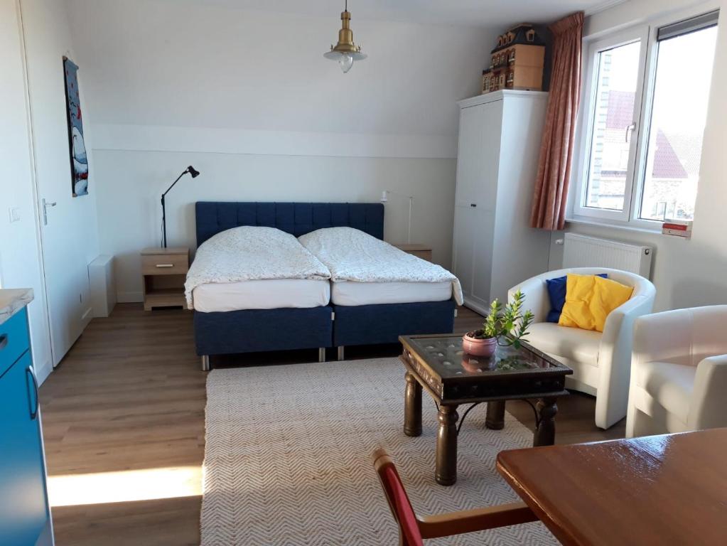 Room by the sea room 5